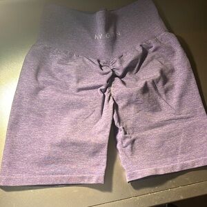 nvgtn lilac scrunch shorts